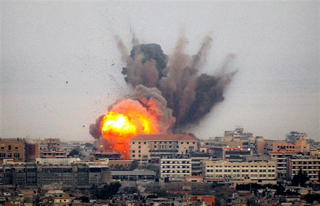 israeli war explosion